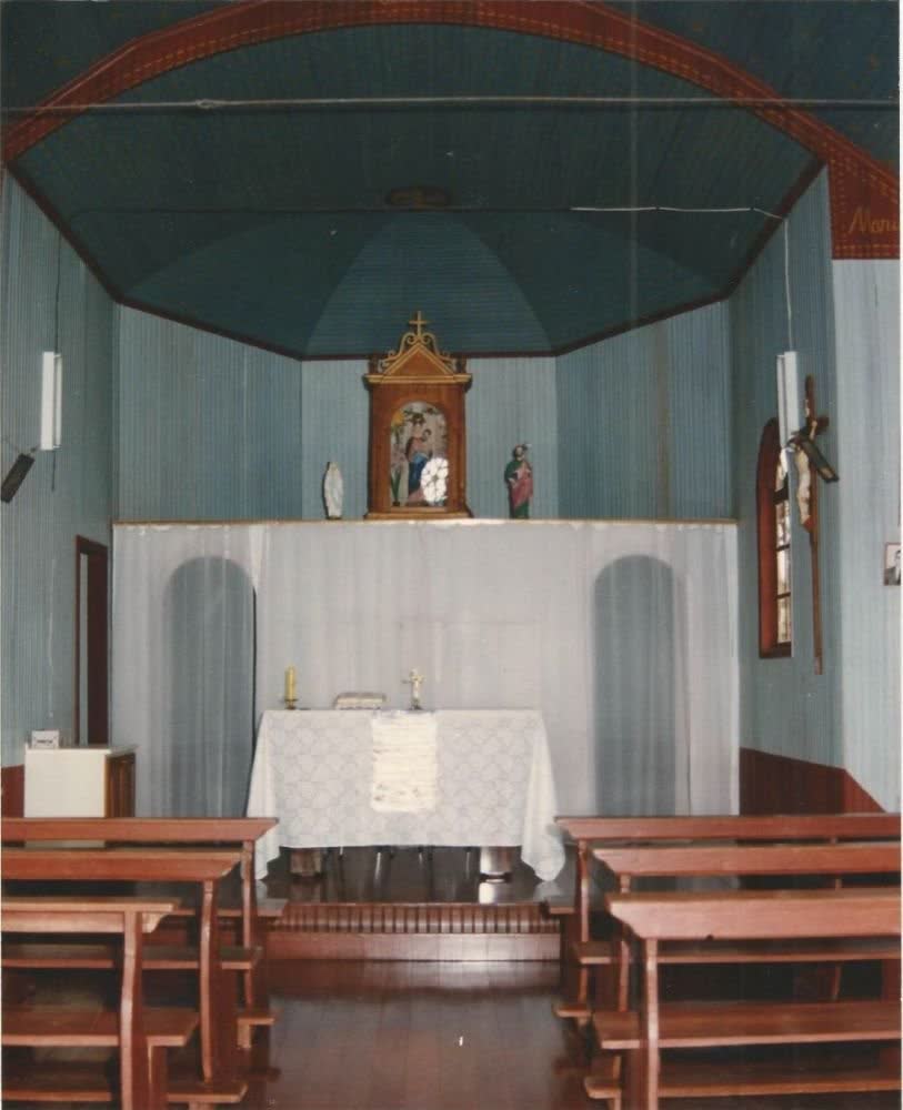 Interior da Capela de Nossa Senhora da Saúde, em Cruzinhas